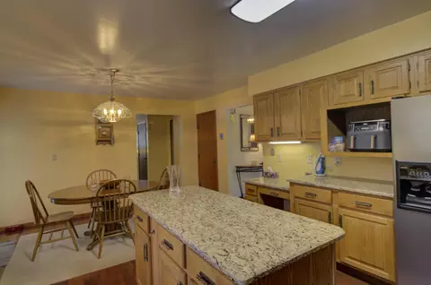 Kitchen - 3900 Henry St, Jackson, MI 49203 photo 3 of 11