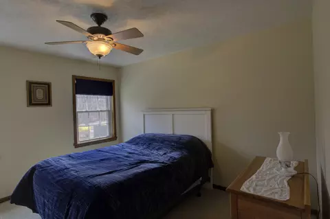 Bedroom - 3900 Henry St, Jackson, MI 49203 photo 8 of 21
