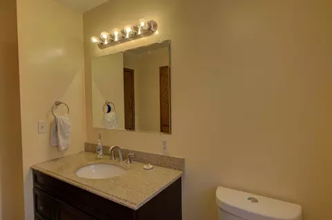 Bath - 3900 Henry St, Jackson, MI 49203 photo 4 of 8