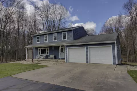 Exterior - 3900 Henry St, Jackson, MI 49203 photo 8 of 21