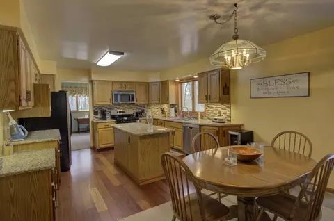 Kitchen - 3900 Henry St, Jackson, MI 49203 photo 8 of 11