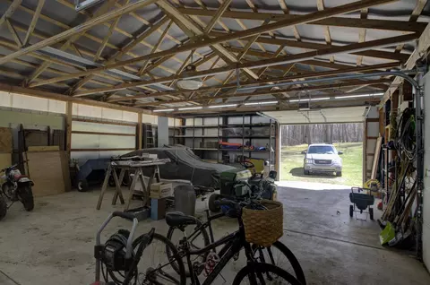 Exterior - 3900 Henry St, Jackson, MI 49203 photo 17 of 21