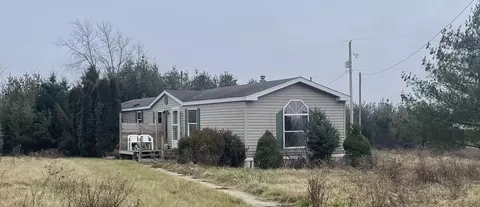 13347 Camden Rd, Waldron, MI 49288