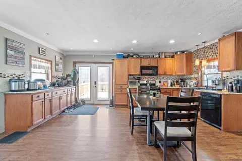 Kitchen - 5125 Clinton Rd, Jackson, MI 49201 photo 1 of 3