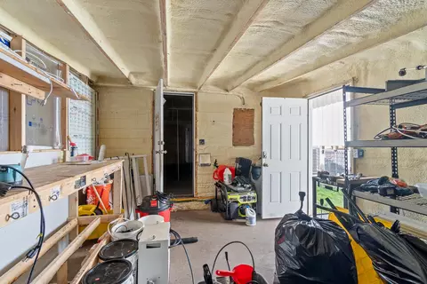 Exterior - 5125 Clinton Rd, Jackson, MI 49201 photo 13 of 17