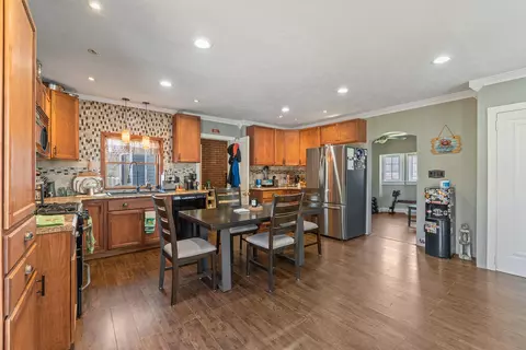 Dining - 5125 Clinton Rd, Jackson, MI 49201 photo 1 of 5