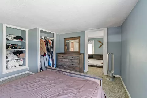 Bedroom - 5125 Clinton Rd, Jackson, MI 49201 photo 4 of 7