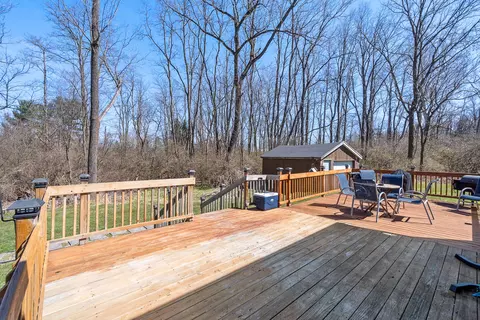 Exterior - 5125 Clinton Rd, Jackson, MI 49201 photo 6 of 17