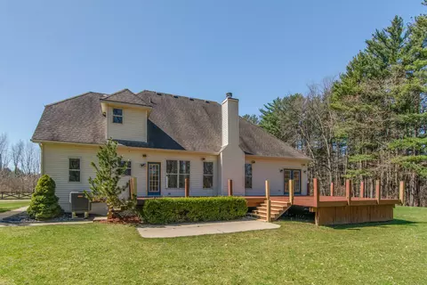 Exterior - 2410 N Hacker Rd, Howell, MI 48855 photo 7 of 13