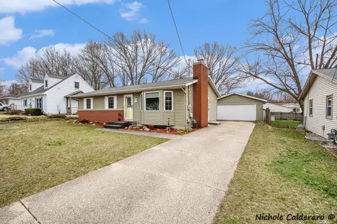 2544 Valleyview St SW, Wyoming, MI 49519