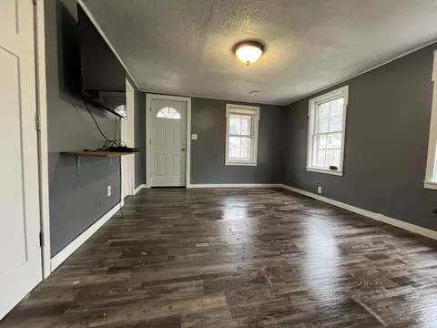 320 Mitchell St, Marshall, MI 49068 photo 3