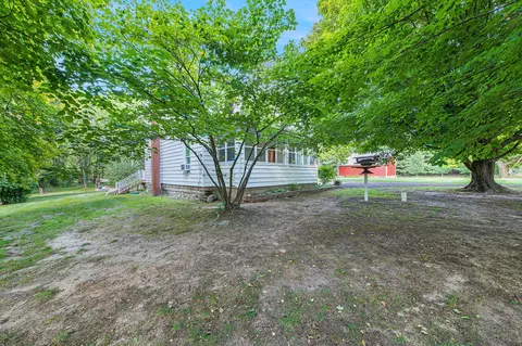 Exterior - 12664 Hoffman Rd, Three Rivers, MI 49093 photo 4 of 13