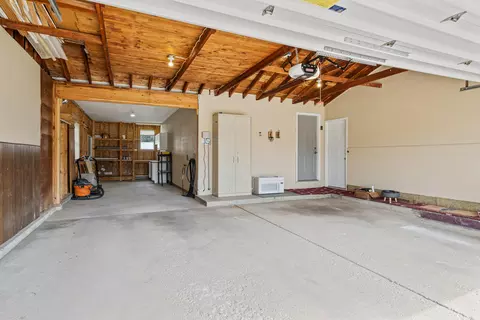 Exterior - 1683 Cedarlane Dr, Jenison, MI 49428 photo 5 of 10