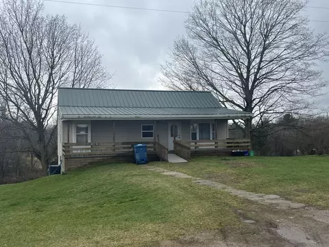 944 110th Ave, Plainwell, MI 49080