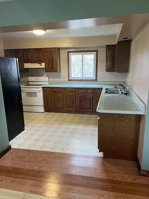 944 110th Ave, Plainwell, MI 49080 photo 3