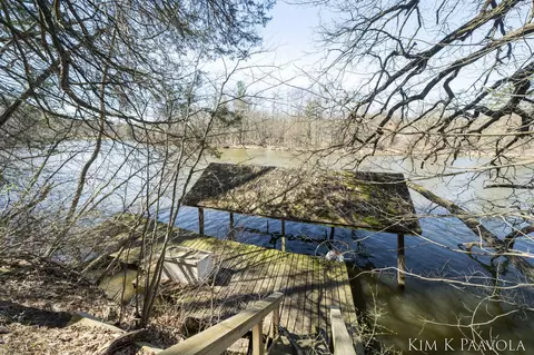 View/Area - 7675 Timber Bluff Rd SE, Ada, MI 49301 photo 5 of 7