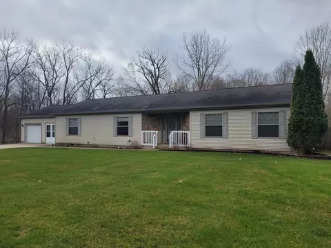896 Laurel Dr, Colon, MI 49040