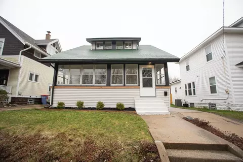 14 Knapp St NW, Grand Rapids, MI 49505