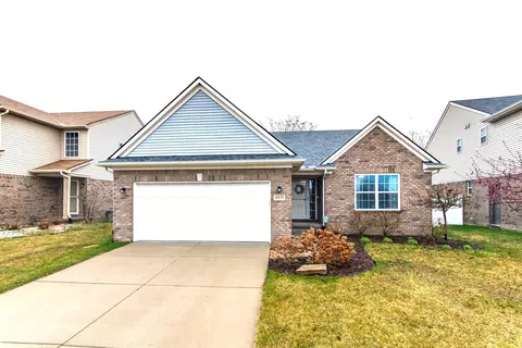 9371 Liberty Ct, Livonia, MI 48150