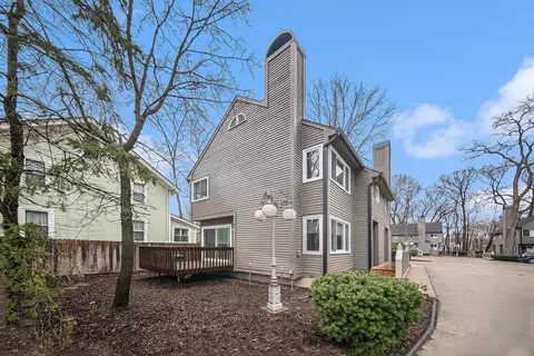 101 Tulip Tree Ct #3, Ann Arbor, MI 48103