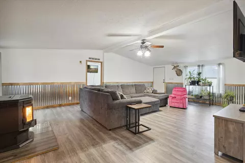 Living - 4035 Olmstead Rd, Ionia, MI 48846 photo 3 of 5