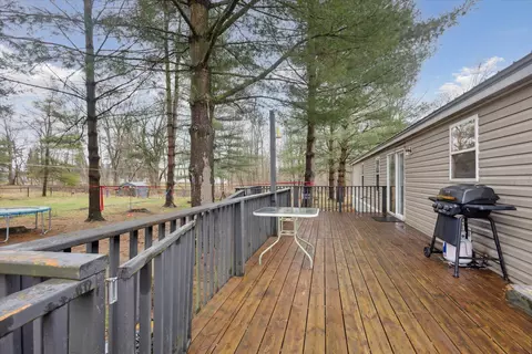Exterior - 4035 Olmstead Rd, Ionia, MI 48846 photo 12 of 15