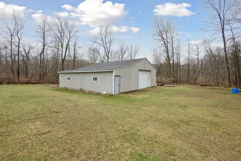 Exterior - 4035 Olmstead Rd, Ionia, MI 48846 photo 10 of 15