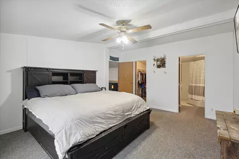 Bedroom - 4035 Olmstead Rd, Ionia, MI 48846 photo 2 of 8