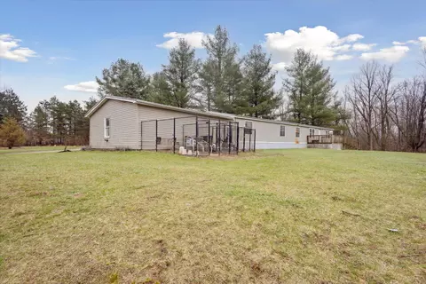 Exterior - 4035 Olmstead Rd, Ionia, MI 48846 photo 7 of 15