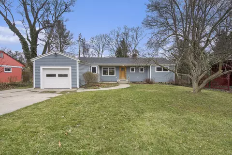 432 Brookside Dr, Ann Arbor, MI 48105