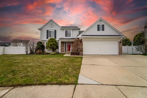 22785 Stephanie Ct, Flat Rock, MI 48134