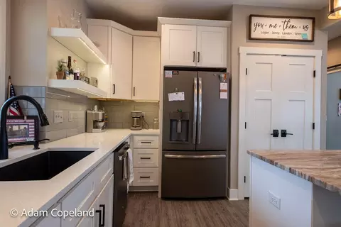 Kitchen - 11709 Thames Ct, Lowell, MI 49331 photo 3 of 5