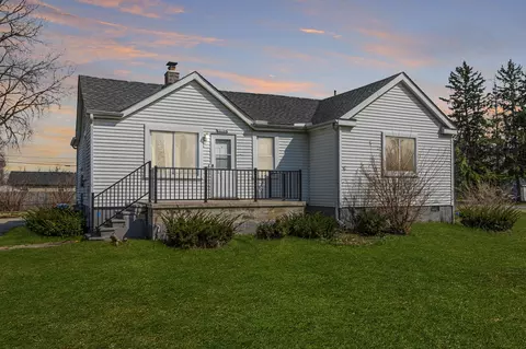 11535 Whitehorn St, Romulus, MI 48174