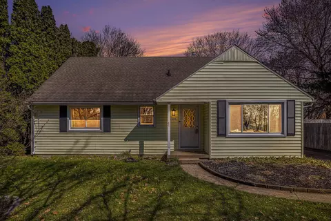 4424 Starlite Ave, Kalamazoo, MI 49009