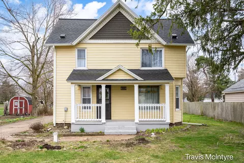 1818 Cherry St, Dorr, MI 49323