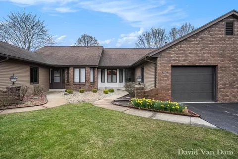 3967 Johnson Ln SW, Grandville, MI 49418