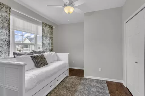 Bedroom - 1946 Coventry Rd, Jackson, MI 49201 photo 1 of 7