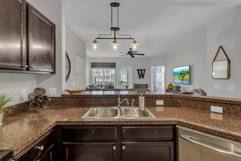 Kitchen - 1946 Coventry Rd, Jackson, MI 49201 photo 4 of 6