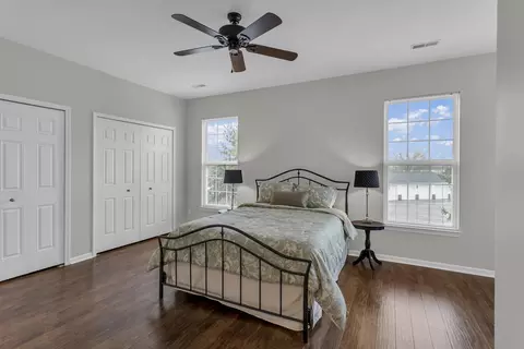 Bedroom - 1946 Coventry Rd, Jackson, MI 49201 photo 5 of 7