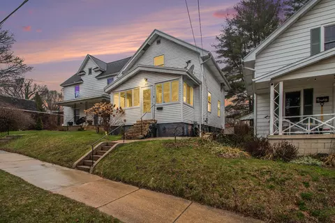 1315 Morgan St NW, Grand Rapids, MI 49504