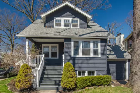 529 Hawthorn Ave, Royal Oak, MI 48067