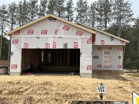 6035 N Bear Den Trl, Muskegon, MI 49444