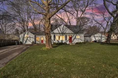 7930 Lake Wood Dr, Portage, MI 49002