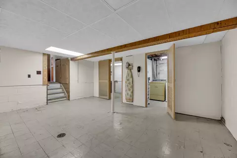 30767 Dover Ave, Warren, MI 48088 photo 13