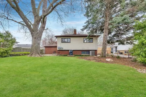 30767 Dover Ave, Warren, MI 48088 photo 14