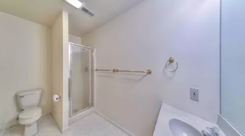 Bath - 7051 Gilroy Ct, Spring Arbor, MI 49283 photo 3 of 3