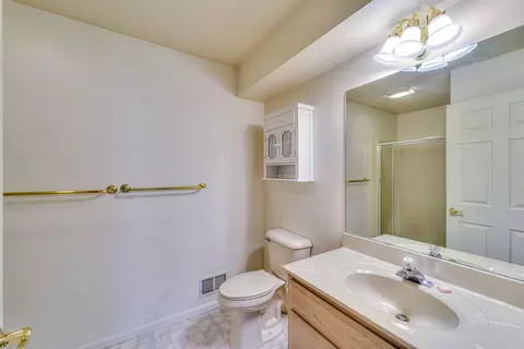 Bath - 7051 Gilroy Ct, Spring Arbor, MI 49283 photo 1 of 3