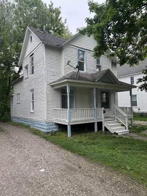 914 Clarence St, Kalamazoo, MI 49001