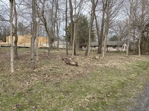 76 S Spring St, Douglas, MI 49406 photo 6