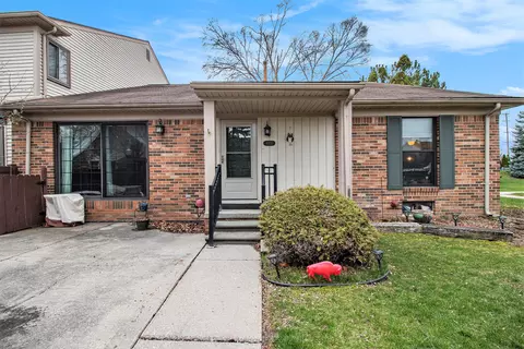 41325 Southwind Dr, Canton, MI 48188